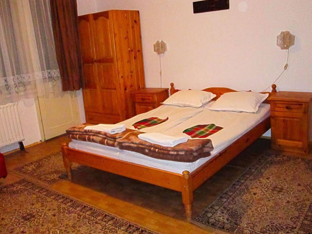 Guest Rooms Metaksinovi Tsjepelare Buitenkant foto